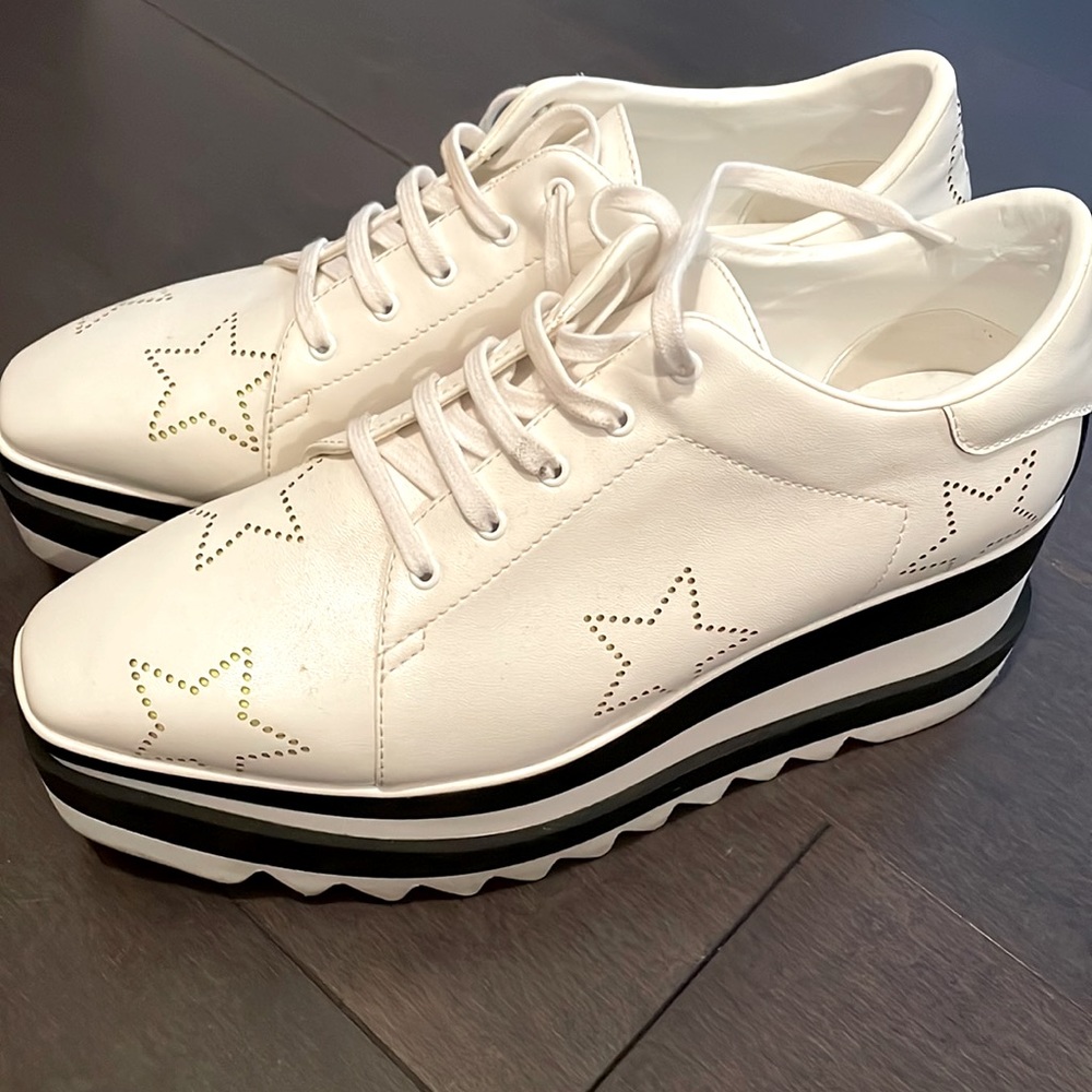 Stella McCartney Sneak Elyse Platforms! Size 10- perfect condition.